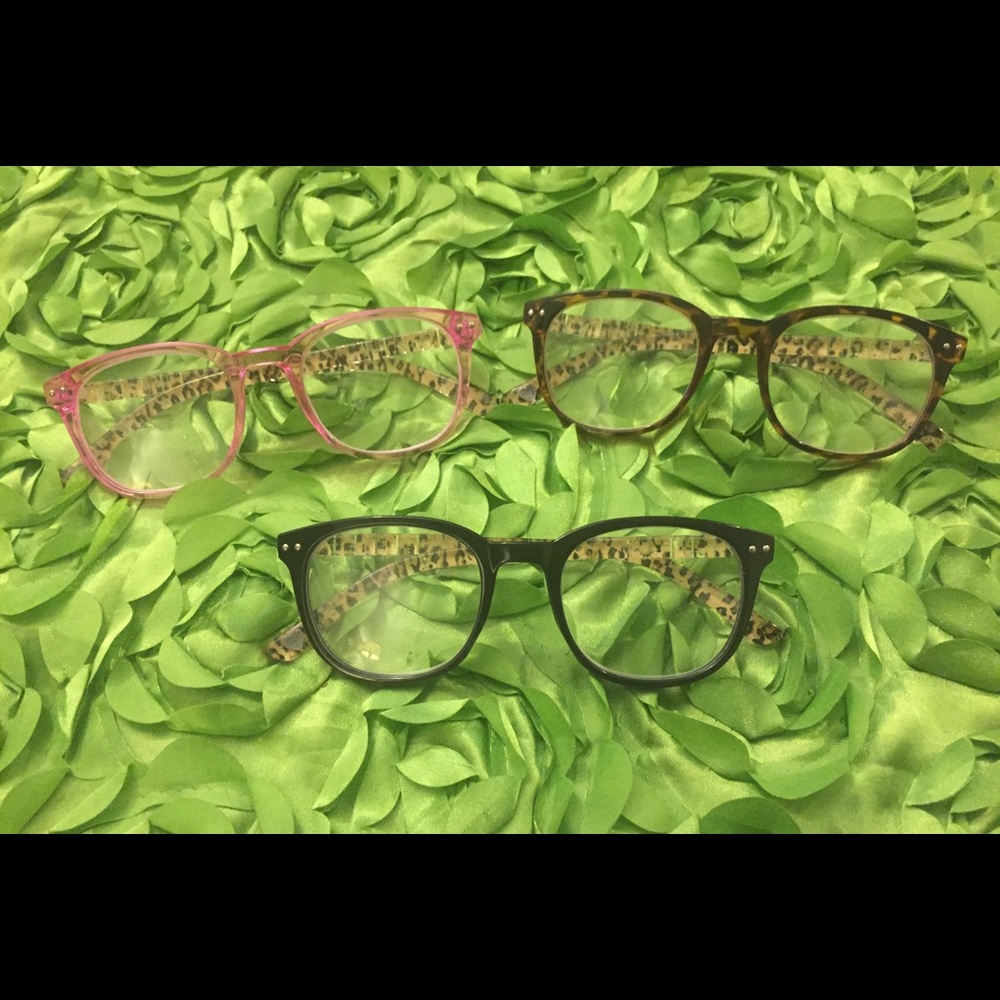 Betsey Johnson Readers